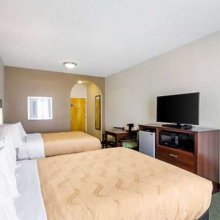 גונזלס Quality Inn & Suites Near Tanger Outlet Mall מראה חיצוני תמונה