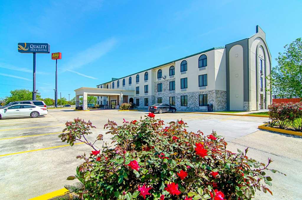 גונזלס Quality Inn & Suites Near Tanger Outlet Mall מראה חיצוני תמונה